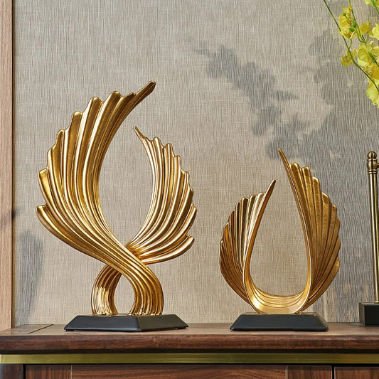 Luxury Aesthetic Art Statue Resin Modern Living Room Ornaments Golden Sculptures & Figurines Crafts Home Decor Office Decor Gift