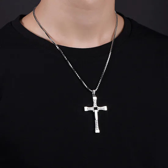 Fast and Furious Hard Gas Actor Hip Hop Dominic Toretto Cross Necklace Pendant for Men Friend Gift Fashion Jewelry